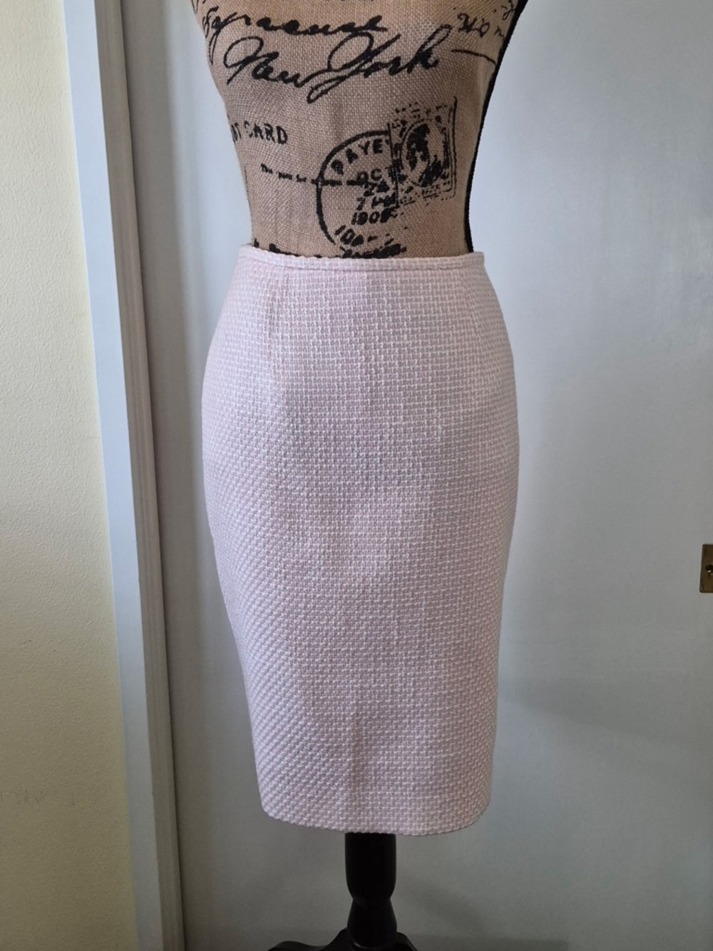 Calvin Klein Light Pink Textured Pencil Skirt